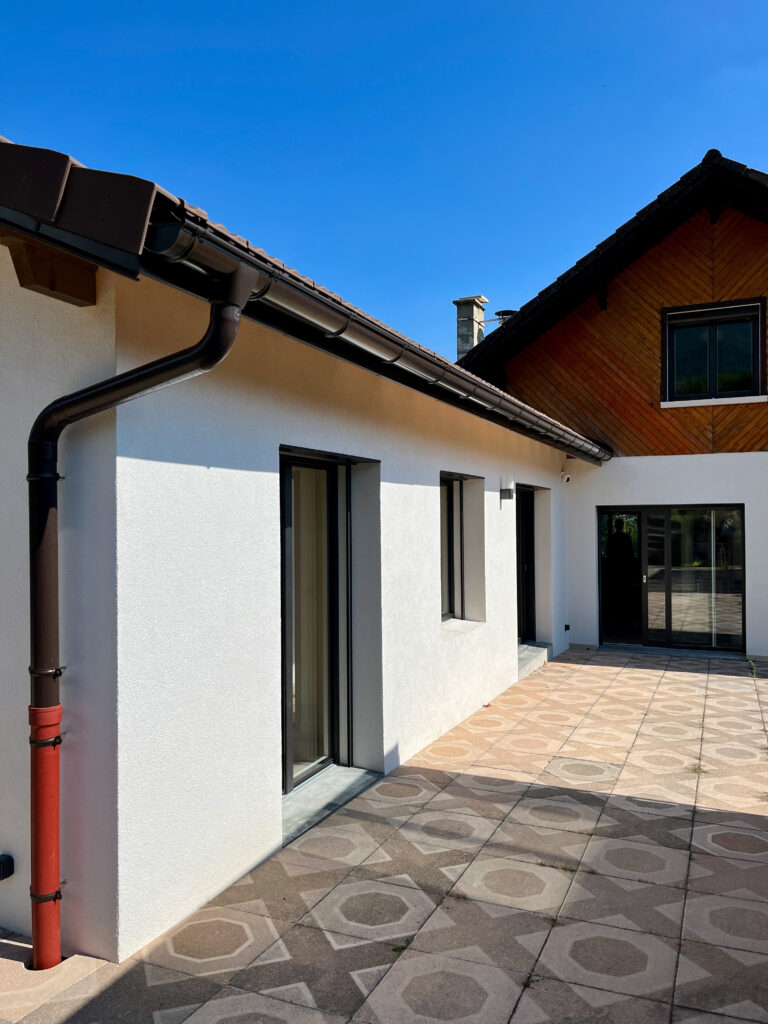 MXP Architecture Annecy Haute-Savoie Genevois Extension d'une maison individuelle Ossature bois Archi Rénovation Extension Surélévation Transformation ERP Intérieur Maison Neuve Construction Neuve Copropriétés Villas
